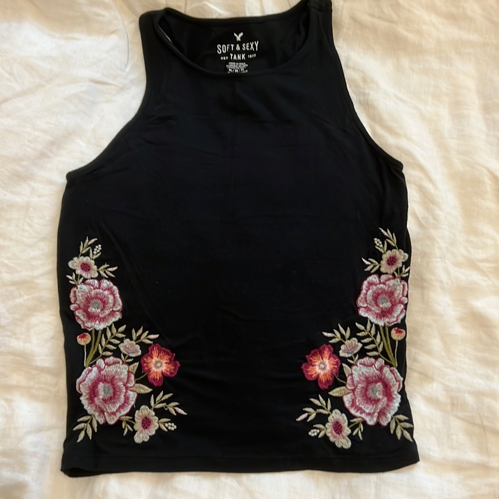 American Eagle Tank with Flower Embroidery